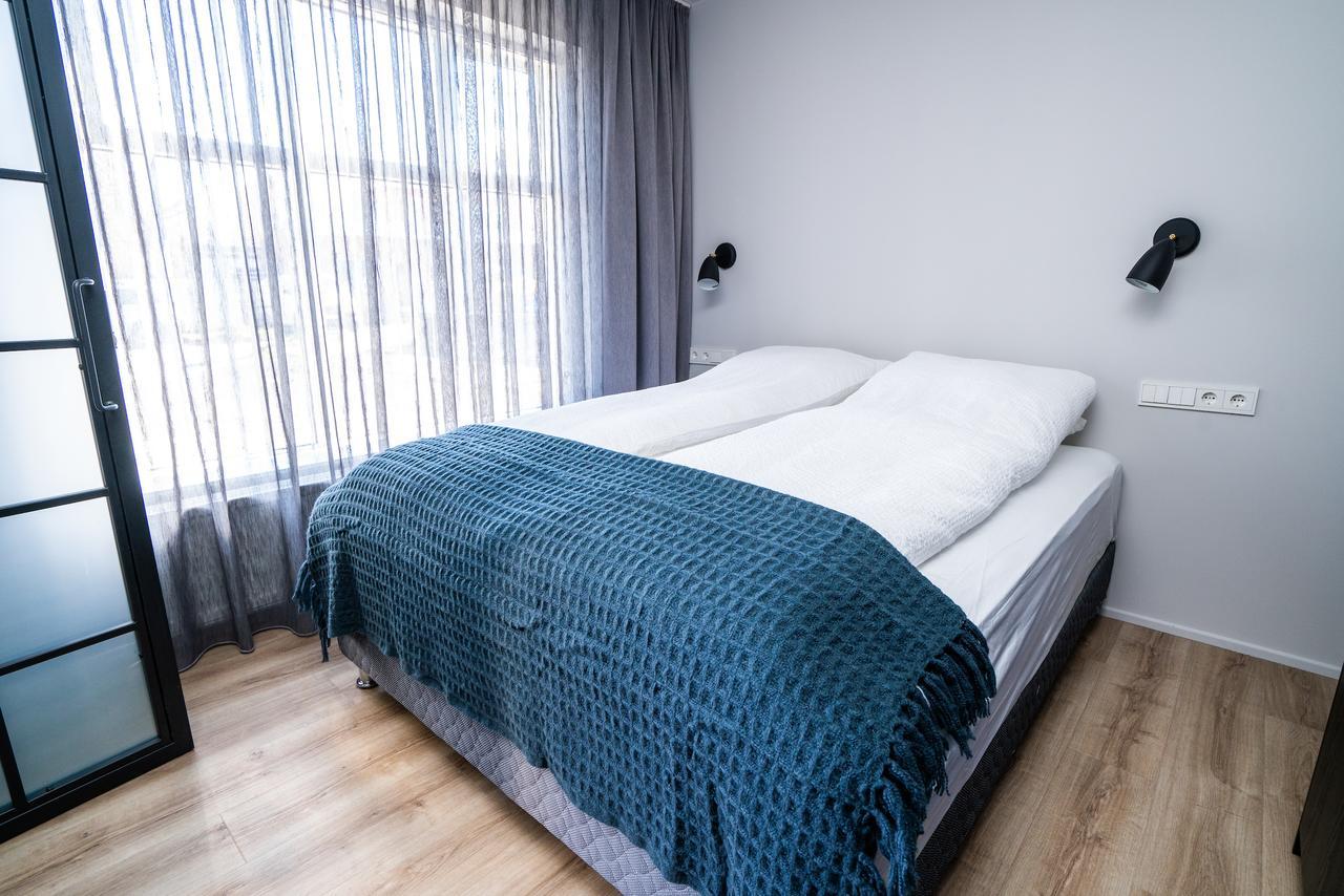 H96 Luxury Suite Keflavik Bagian luar foto